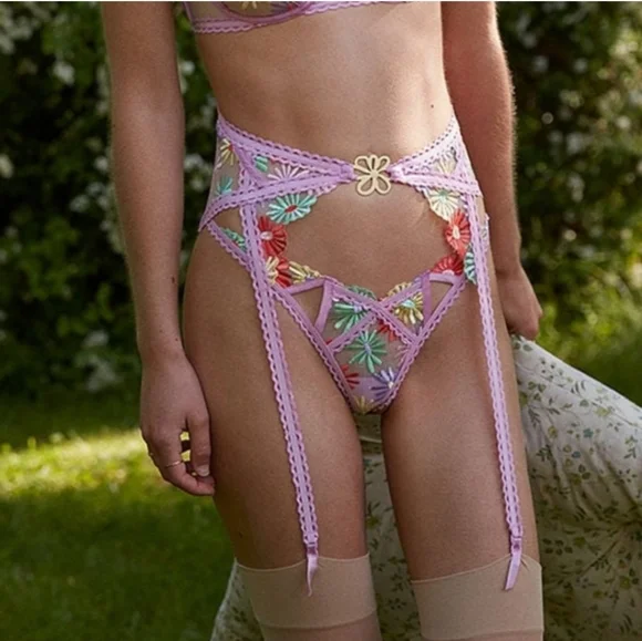 NWT For Love & Lemons x VS Gia Thong Panty Size Large - Picture 5 of 16